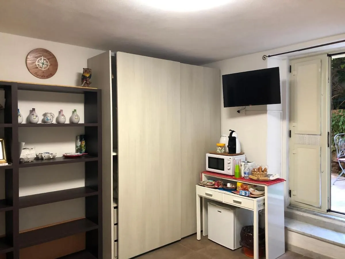 Arenada Private Rooms And Apartment Sud Cagliari 0*,  Italie