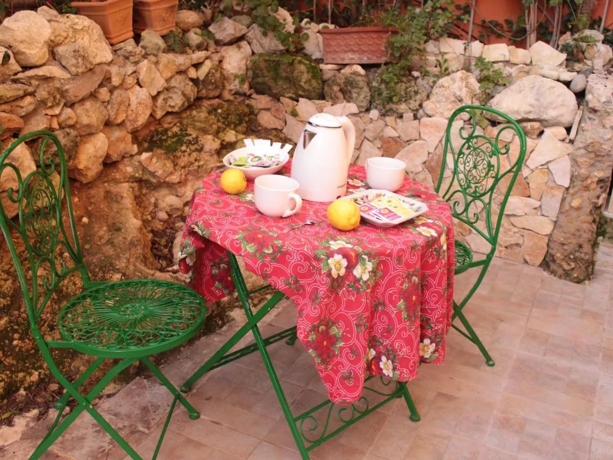 Arenada Private Rooms And Apartment Sud Cagliari