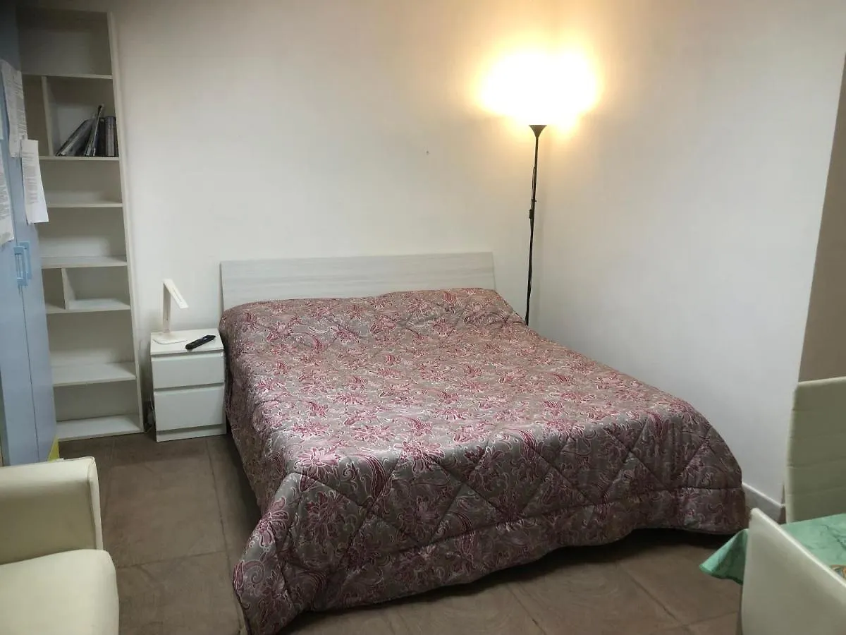 Arenada Private Rooms And Apartment Sud Cagliari 0*,  Italie