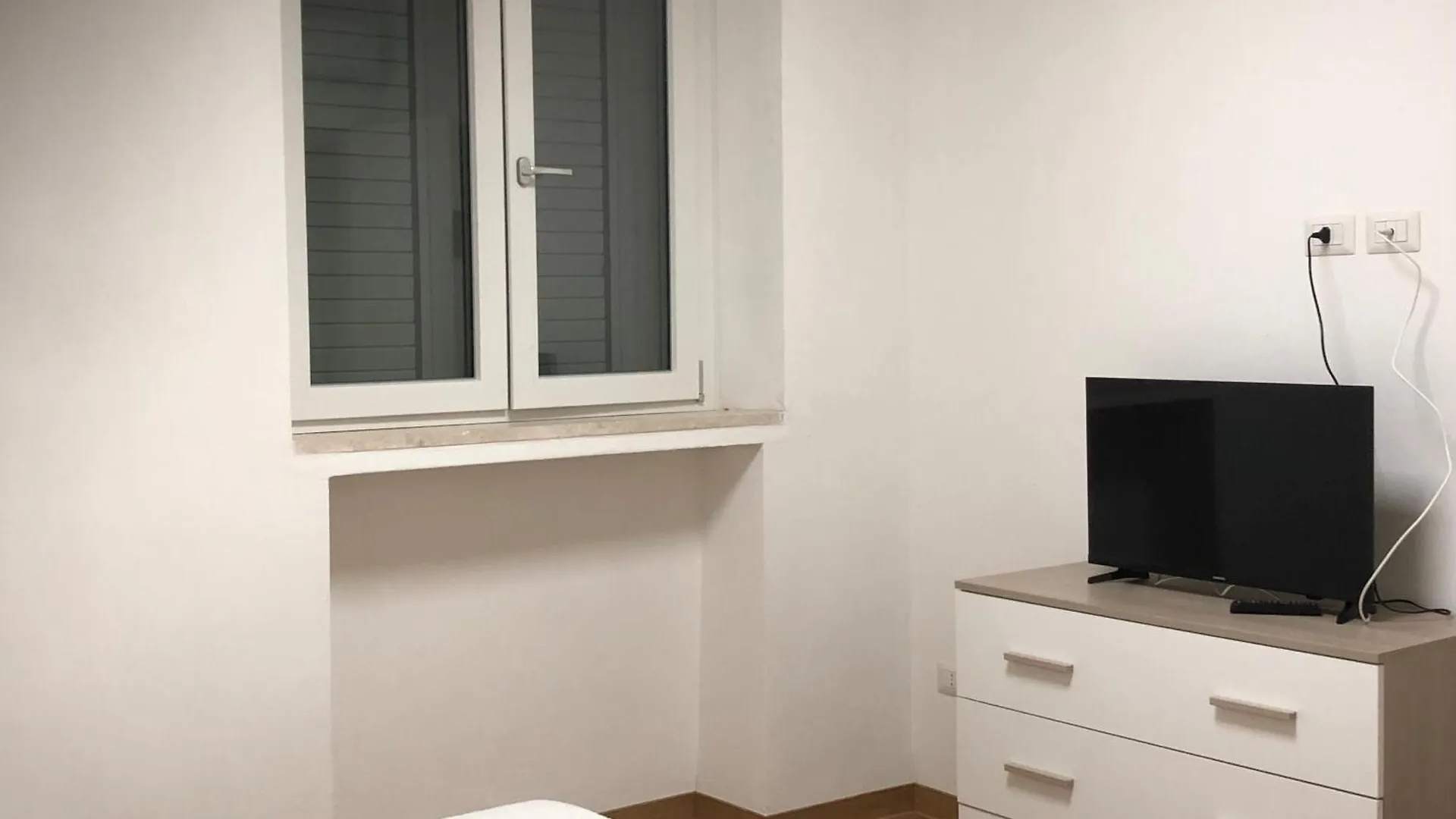 Arenada Private Rooms And Apartment Sud Cagliari 0*,