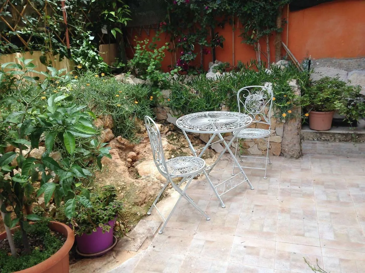 Arenada Private Rooms And Apartment Sud Cagliari 0*,  Italie